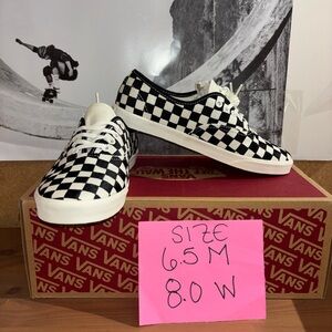 Vans Authentic Low Pro sz 6.5 Men’s 8.0 Women’s